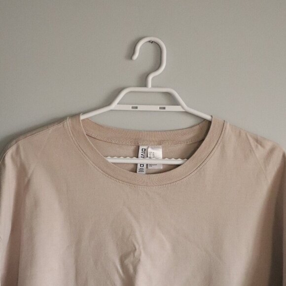 H&M Women's XL Cream Basic 100% Cotton Relaxed Fit Crewneck Short Sleeve T-Shirt - Picture 4 of 10